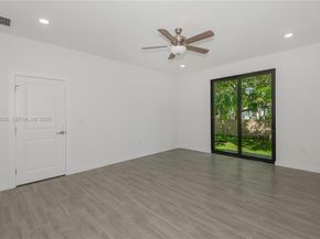 745 NE 36th St, Oakland Park FL 33334