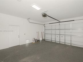 745 NE 36th St, Oakland Park FL 33334