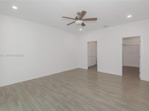 745 NE 36th St, Oakland Park FL 33334