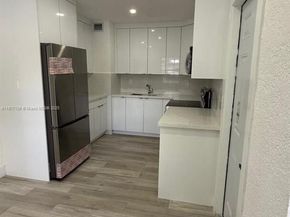 980 NE 146th St, North Miami FL 33161