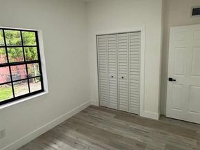 980 NE 146th St, North Miami FL 33161