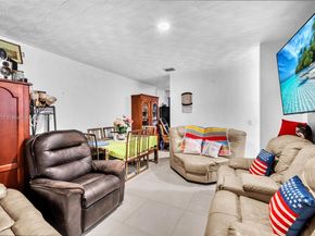 460 NE 132nd St, North Miami FL 33161