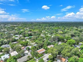 460 NE 132nd St, North Miami FL 33161