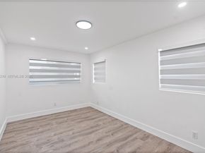 2441 NW 181st Ter, Miami Gardens FL 33056