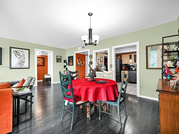 9341 E Bay Harbor Dr 3D, Bay Harbor Islands FL 33154
