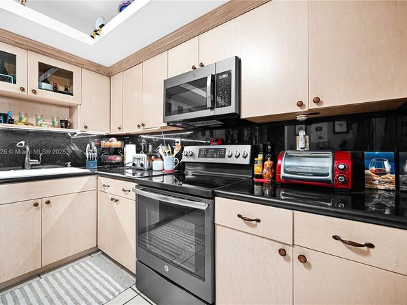 9341 E Bay Harbor Dr 3D, Bay Harbor Islands FL 33154