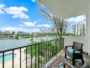 9341 E Bay Harbor Dr 3D, Bay Harbor Islands FL 33154