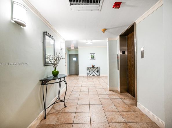 9341 E Bay Harbor Dr 3D, Bay Harbor Islands FL 33154
