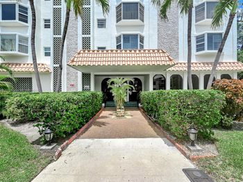 9341 E Bay Harbor Dr