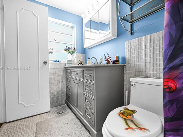 9341 E Bay Harbor Dr 3D, Bay Harbor Islands FL 33154