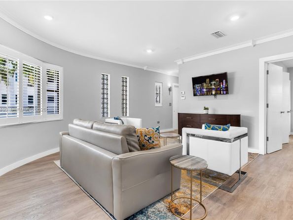 8101 Harding Ave, Miami Beach FL 33141