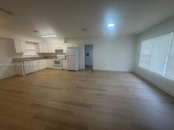 374 NE 171 Street, North Miami Beach FL 33162