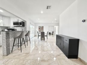 947 NE 149th St, Miami FL 33161