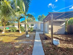 947 NE 149th St, Miami FL 33161