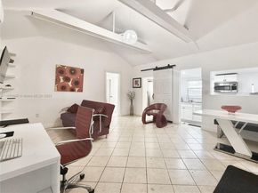947 NE 149th St, Miami FL 33161
