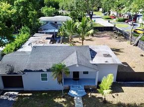 947 NE 149th St, Miami FL 33161