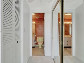 4330 Hillcrest Dr 807, Hollywood FL 33021