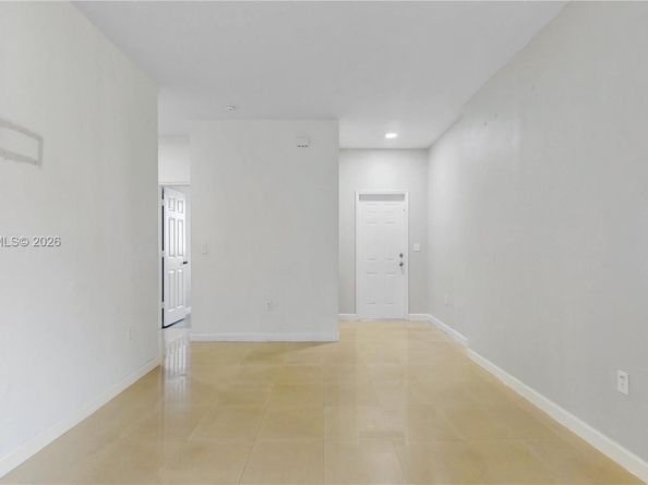 373 NE 26th Pl 201, Homestead FL 33033