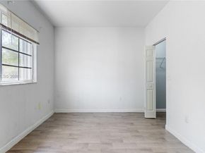 373 NE 26th Pl 201, Homestead FL 33033