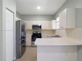373 NE 26th Pl 201, Homestead FL 33033