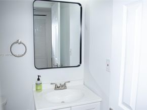 6995 NW 186th St E509, Hialeah FL 33015