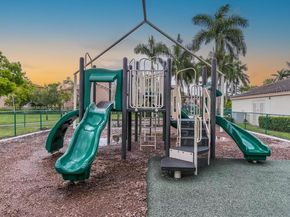 15472 NW 12th Ct, Pembroke Pines FL 33028