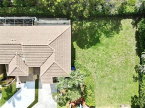 15472 NW 12th Ct, Pembroke Pines FL 33028