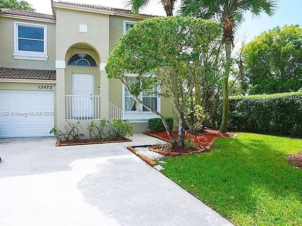 15472 NW 12th Ct, Pembroke Pines FL 33028