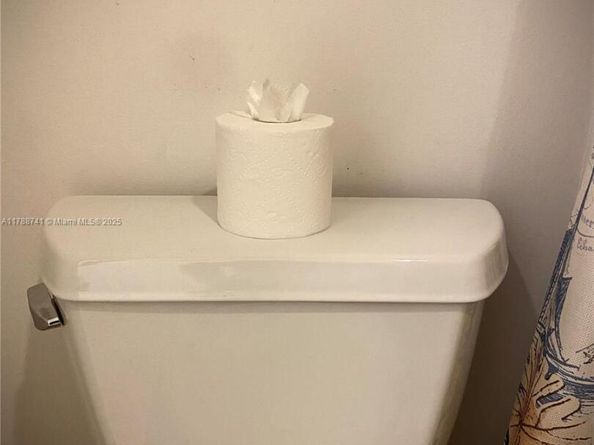 401 69th St 711, Miami Beach FL 33141