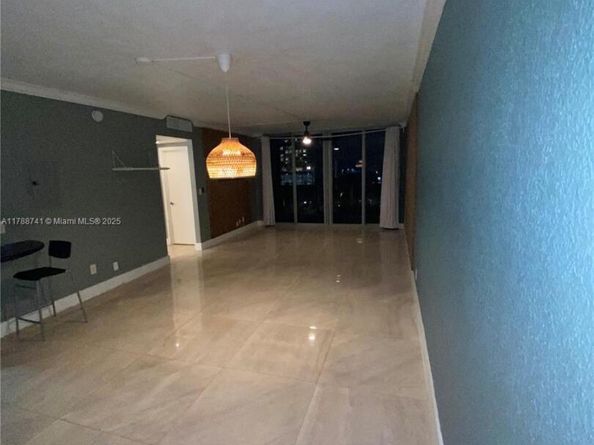 401 69th St 711, Miami Beach FL 33141