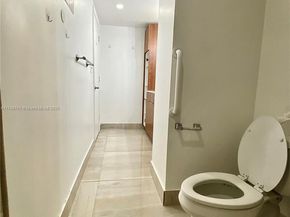 401 69th St 711, Miami Beach FL 33141