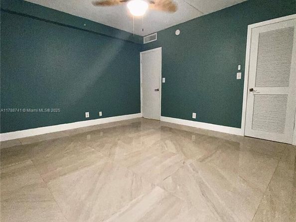 401 69th St 711, Miami Beach FL 33141