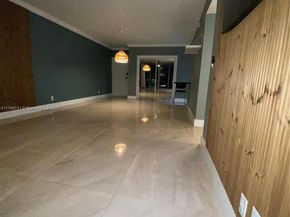 401 69th St 711, Miami Beach FL 33141