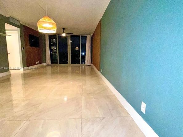401 69th St 711, Miami Beach FL 33141