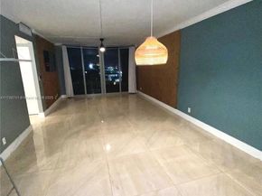 401 69th St 711, Miami Beach FL 33141