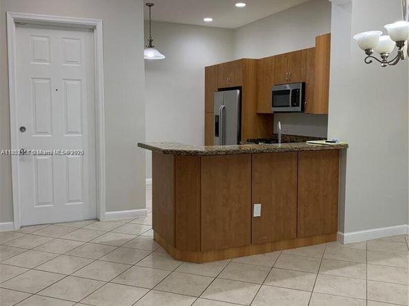 3020 NW 125th Ave 417, Sunrise FL 33323