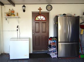 2158 NW 100th St, Miami FL 33147