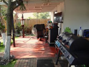2158 NW 100th St, Miami FL 33147