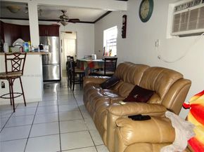 2158 NW 100th St, Miami FL 33147