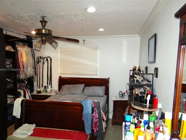 2158 NW 100th St, Miami FL 33147