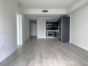 45 SW 9th St 3404, Miami FL 33130