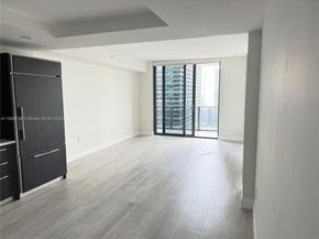 45 SW 9th St 3404, Miami FL 33130