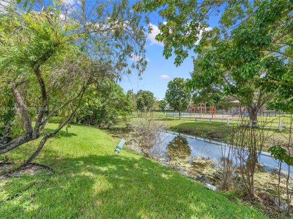 11640 NW 39th St 4, Coral Springs FL 33065