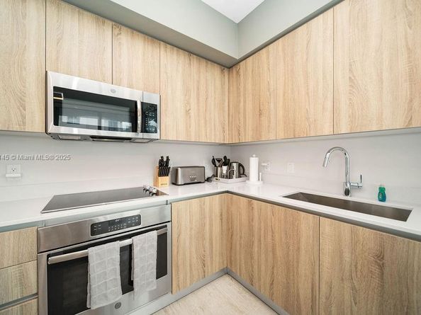 Undisclosed Address #A11751145, Miami FL 33137