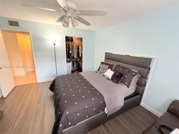 2769 S Oakland Forest Dr 101, Oakland Park FL 33309