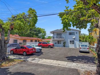 1621 NW 16th St