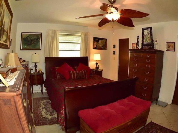5516 Arthur St, Hollywood FL 33021