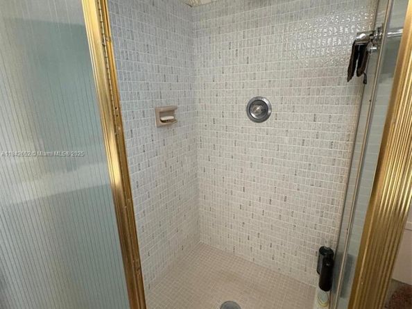 5516 Arthur St, Hollywood FL 33021