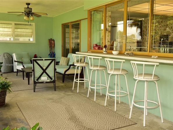 5516 Arthur St, Hollywood FL 33021