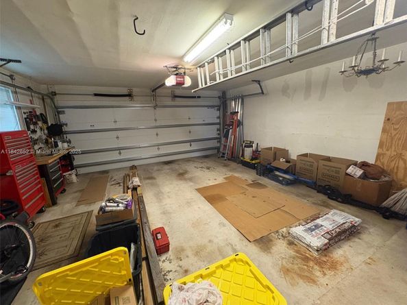 5516 Arthur St, Hollywood FL 33021